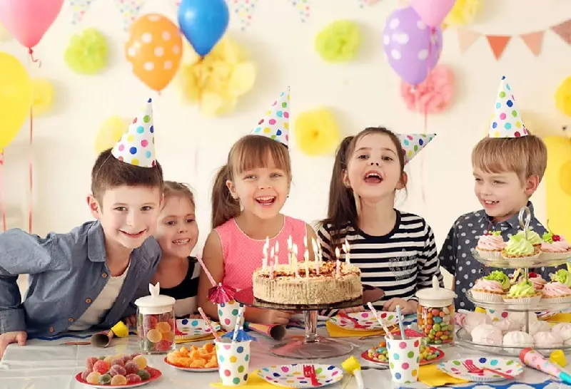 Unique Ways to Celebrate Your Cousin’s Birthday